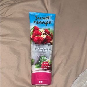 Strawberry picnic lotion